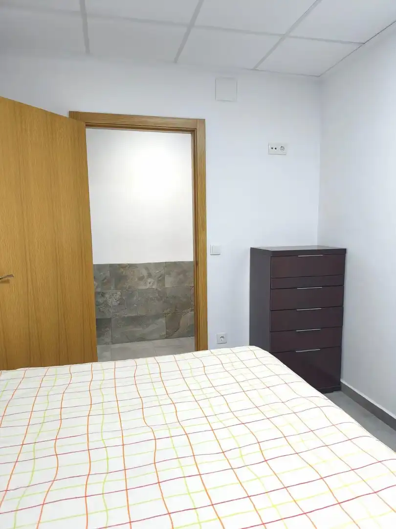Habitación de Planta baja en venta en Elche / Elx con Amueblado