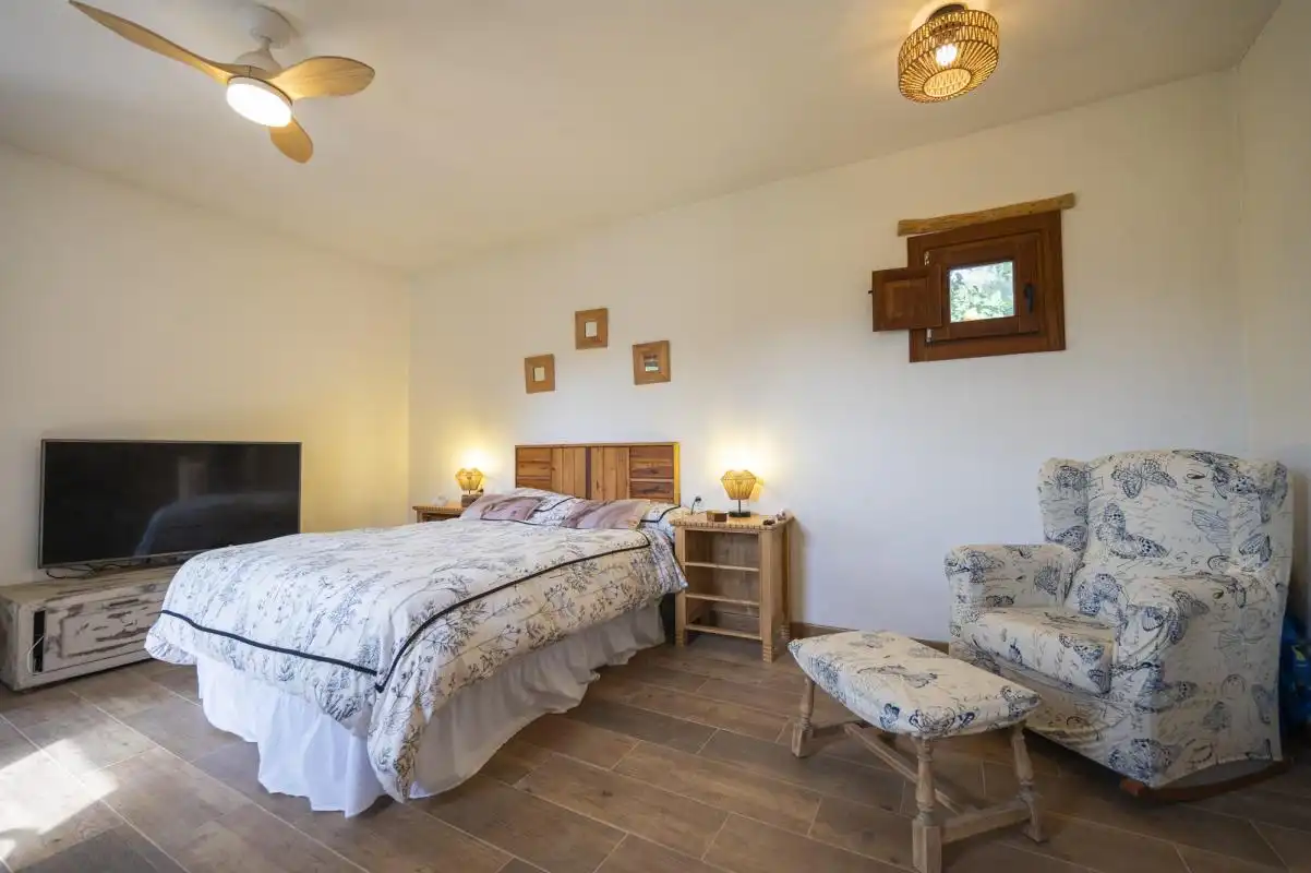 Habitación de Casa o chalet en venta en Santa Eulària des Riu con Aire acondicionado, Calefacción y Jardín privado