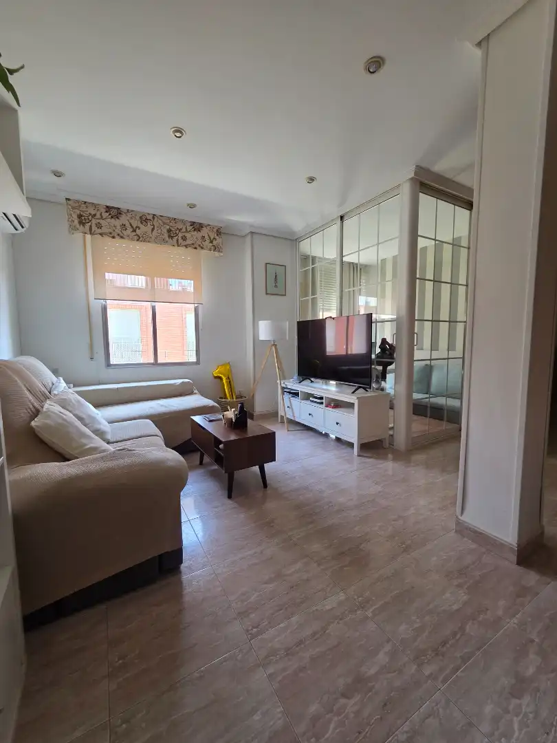 Sala de estar de Piso en venta en Sevilla con Aire acondicionado, Calefacción y Terraza