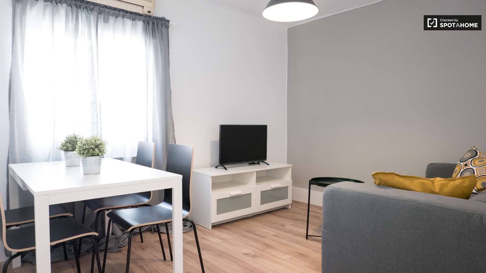 Apartment to share in Pinar del Rey