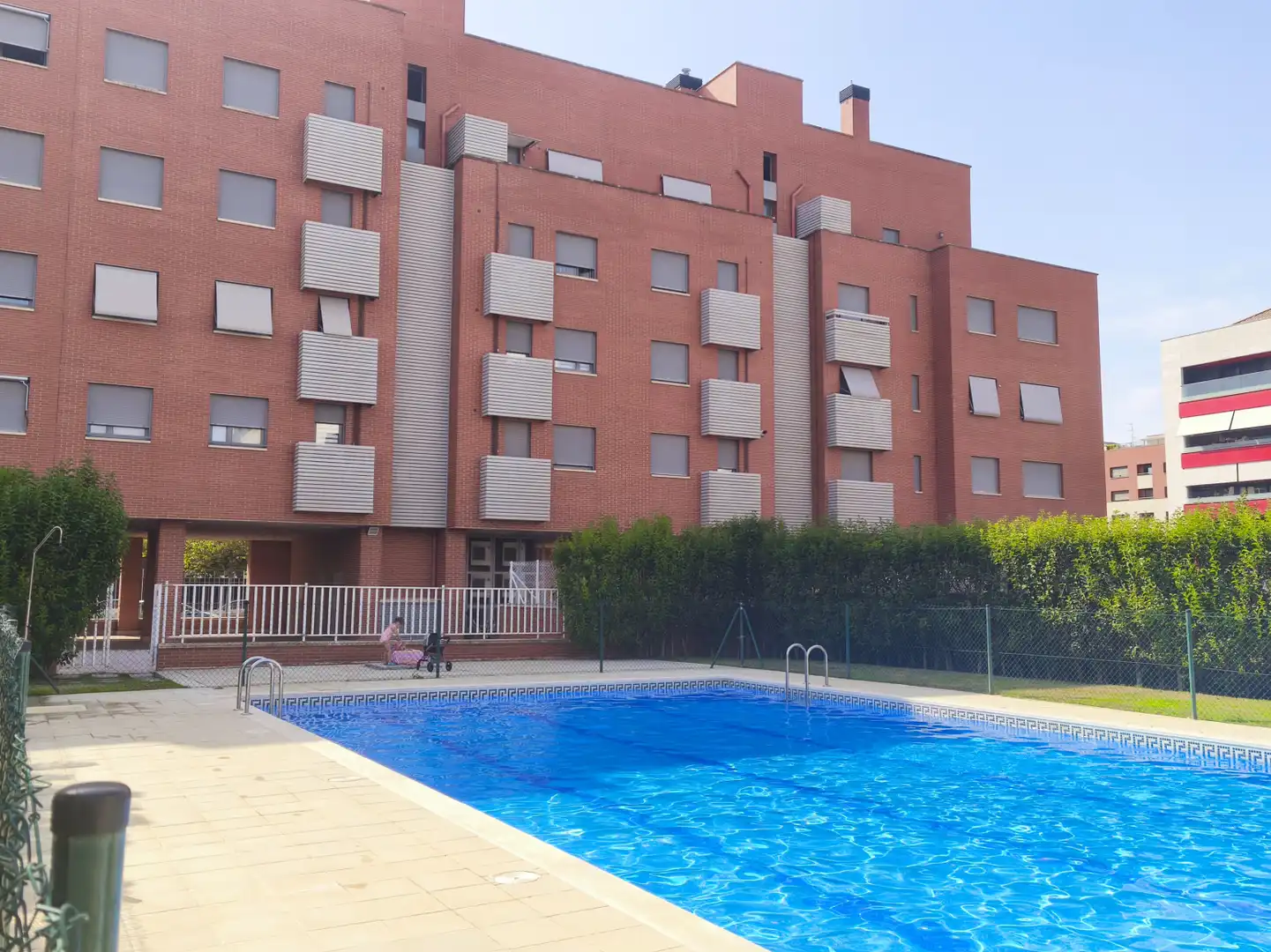 Piscina de Piso en venta en  Logroño con Aire acondicionado, Jardín privado y Parquet