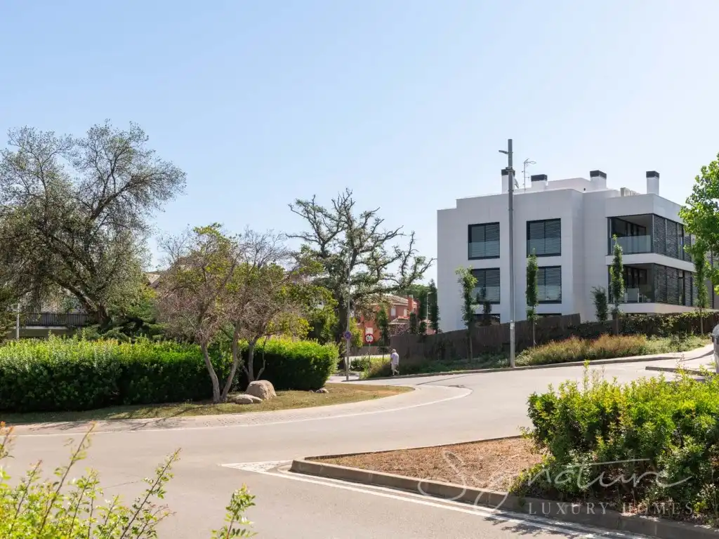 Vista exterior de Residencial en venda en Sant Cugat del Vallès