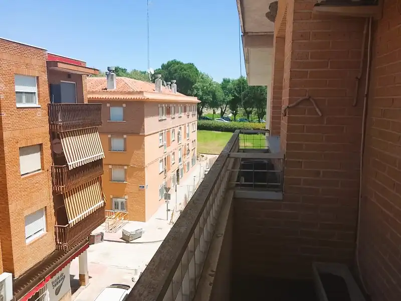 Vista exterior de Pis en venda en Boadilla del Monte amb Aire condicionat, Calefacció i Terrassa