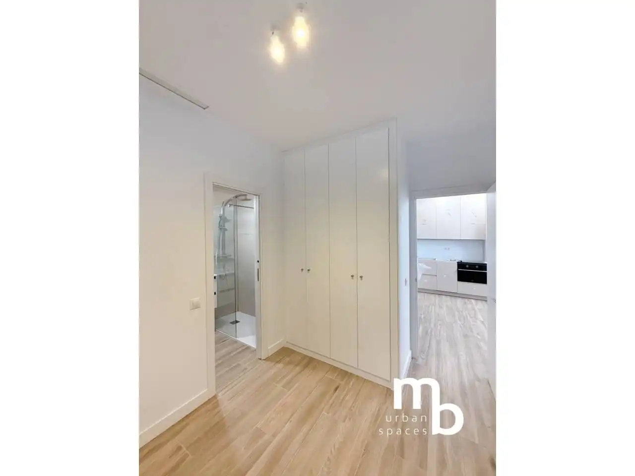Bedroom of Flat for sale in Madrid  with Air Conditioner and Heating