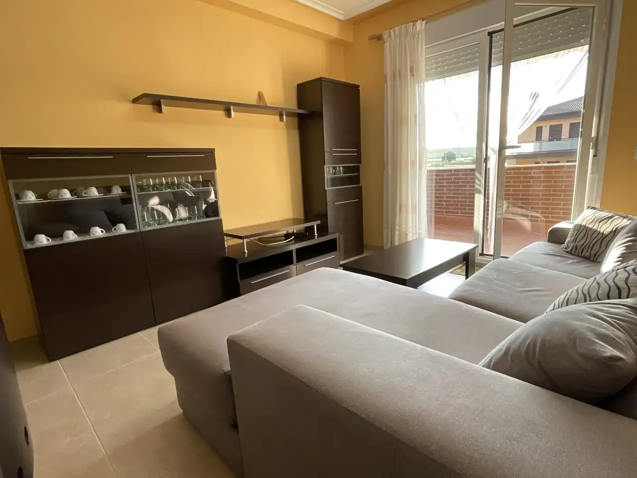 Living room of Flat for sale in Alesanco  with Heating, Terrace and Furnished