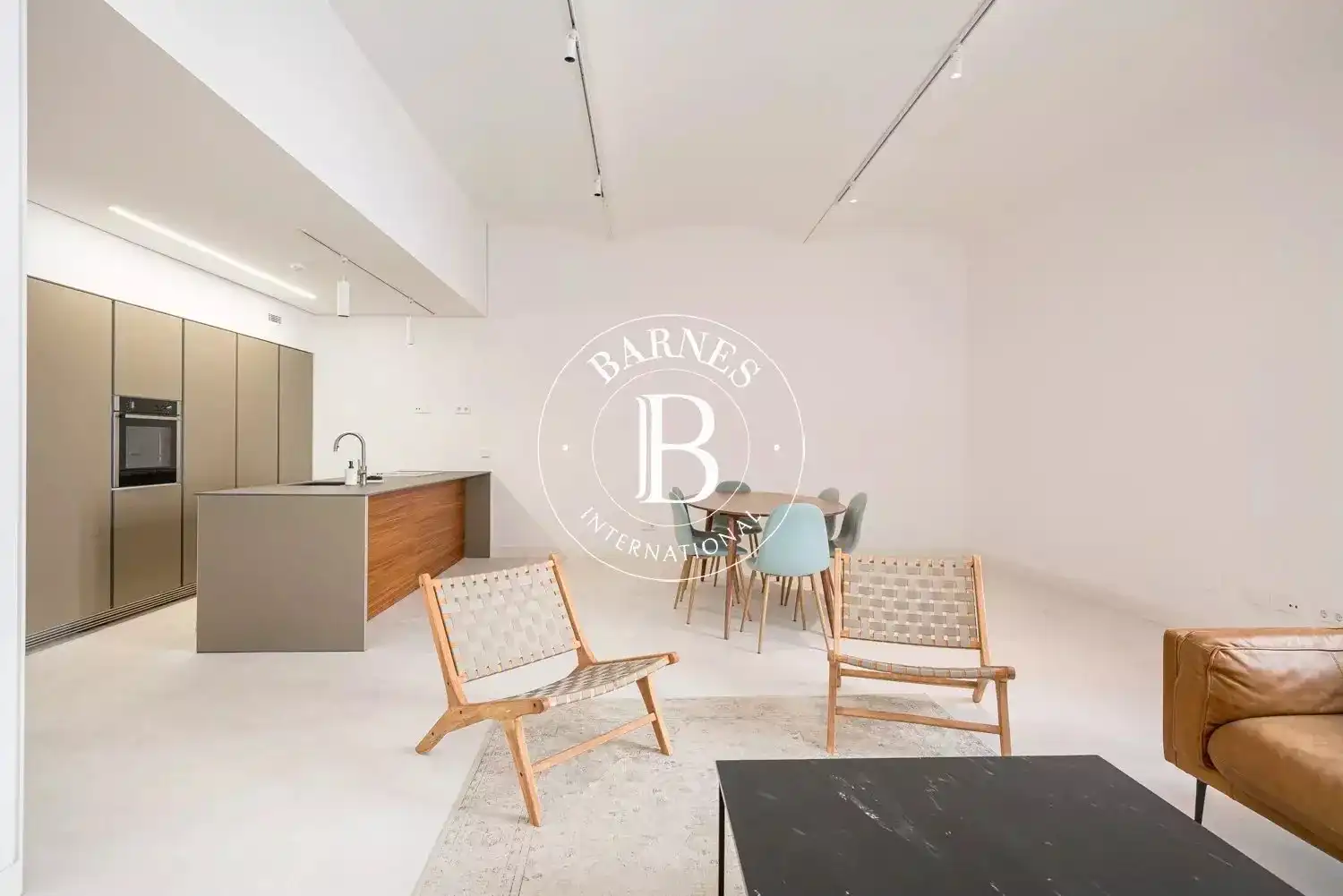 Flat for rent in Madrid  with Air Conditioner, Heating and Storage room