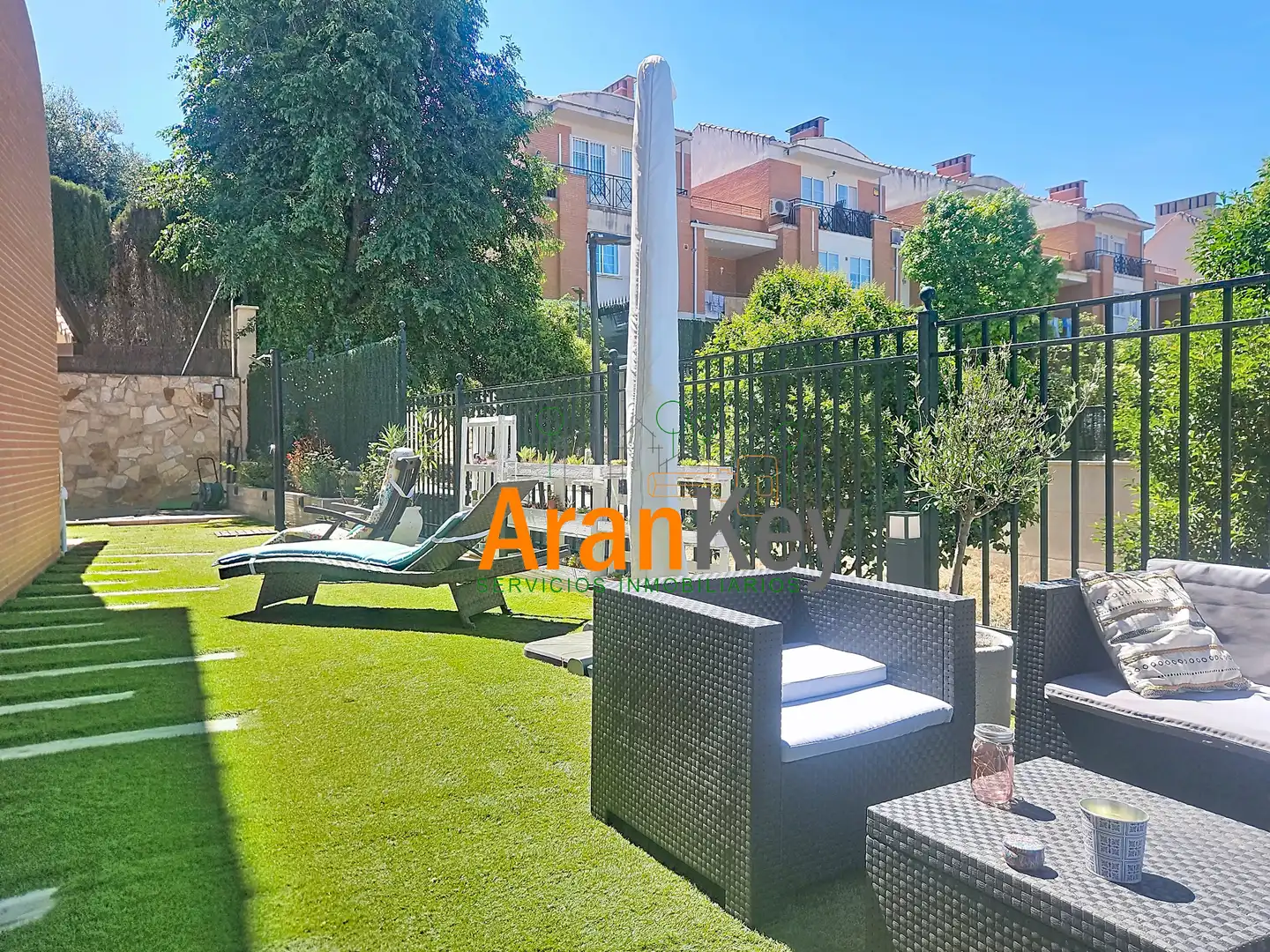 Jardín de Casa o chalet en venta en Aranjuez con Aire acondicionado, Calefacción y Jardín privado