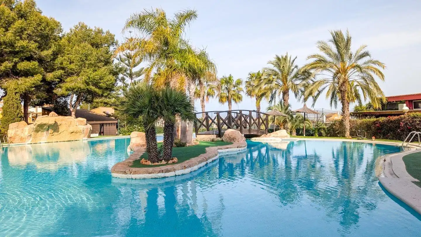 Bungalow with pool to rent in Calle MONTE DE STA POLA 10, imagen 2