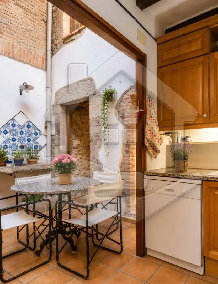 Casa adosada en venta en Carrer del Perelló, Vilablareix