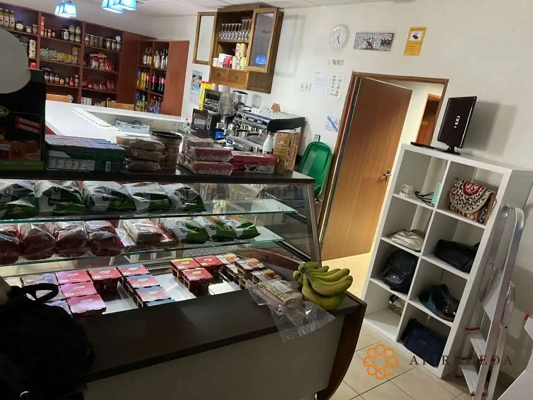 Commercial properties for sale in La Zaida  with Air Conditioner and Furnished