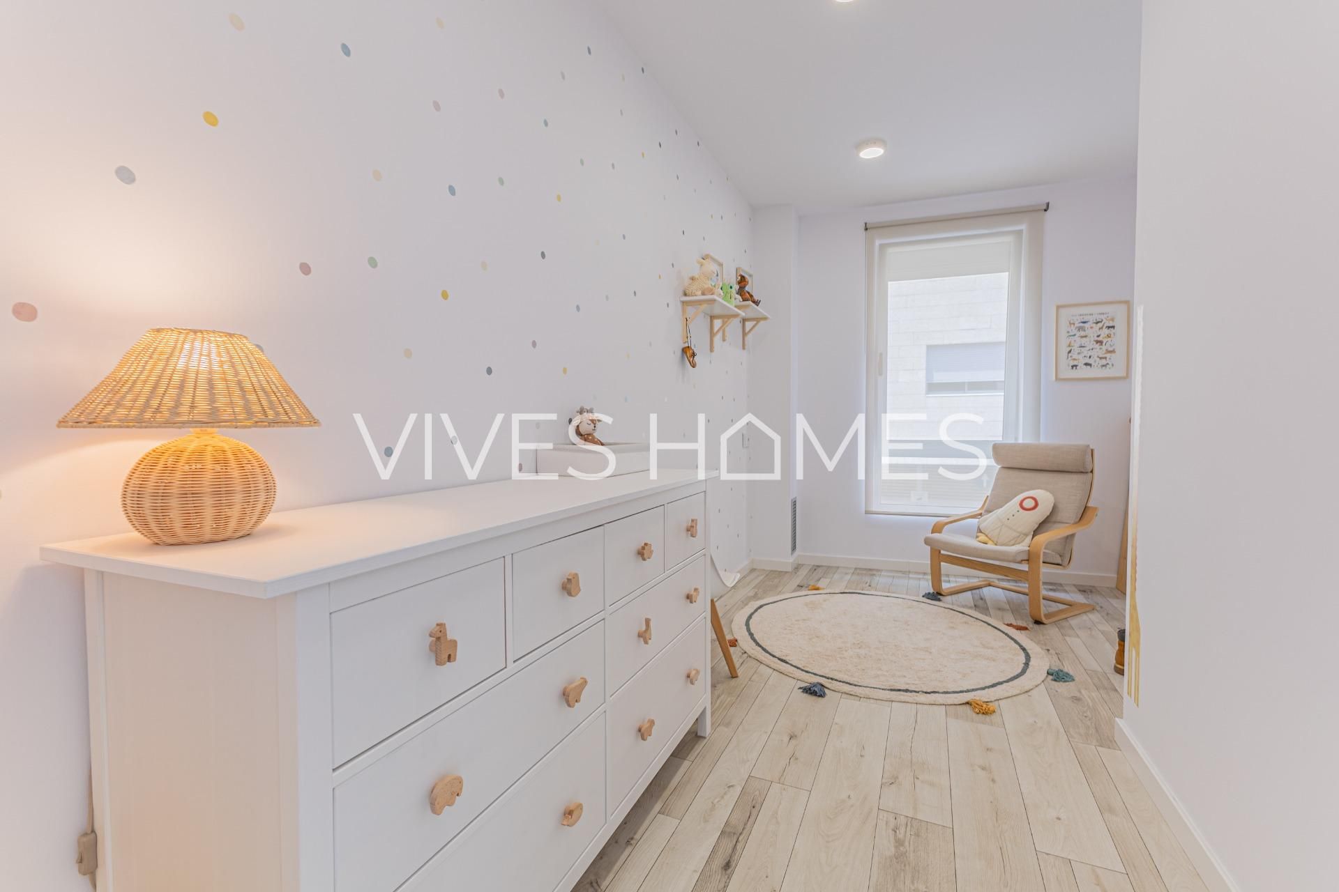 Dormitori de Casa o xalet en venda en Mataró amb Aire condicionat, Terrassa i Traster