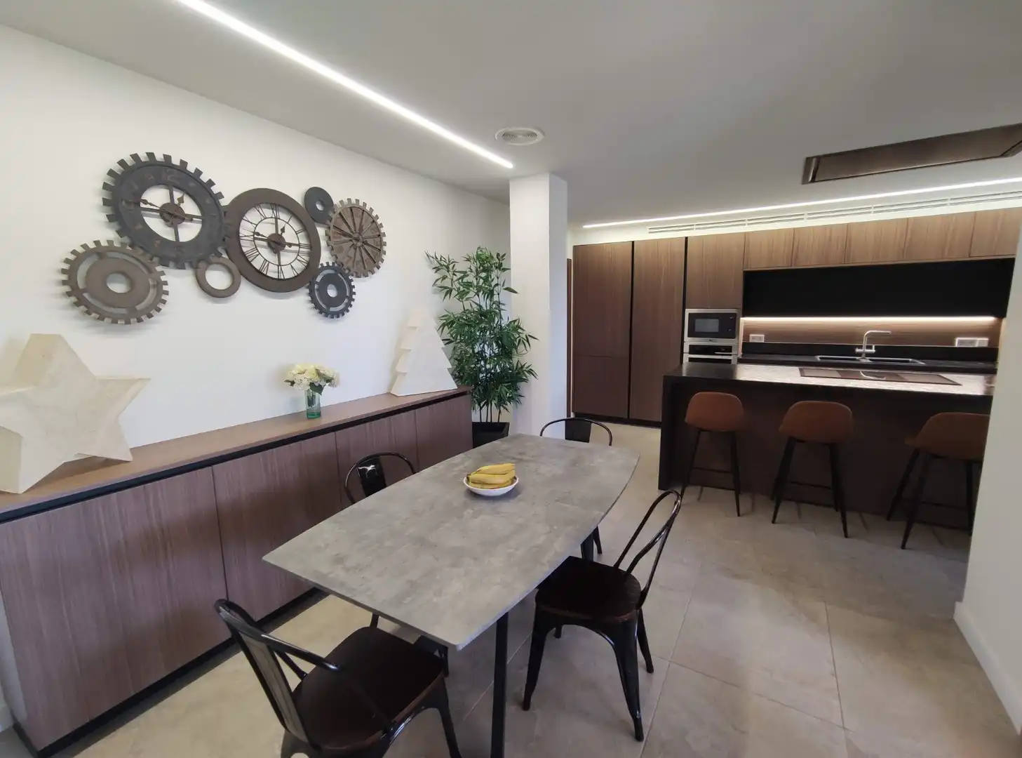 Cuina de Casa o xalet en venda en Elche / Elx amb Aire condicionat, Calefacció i Jardí privat