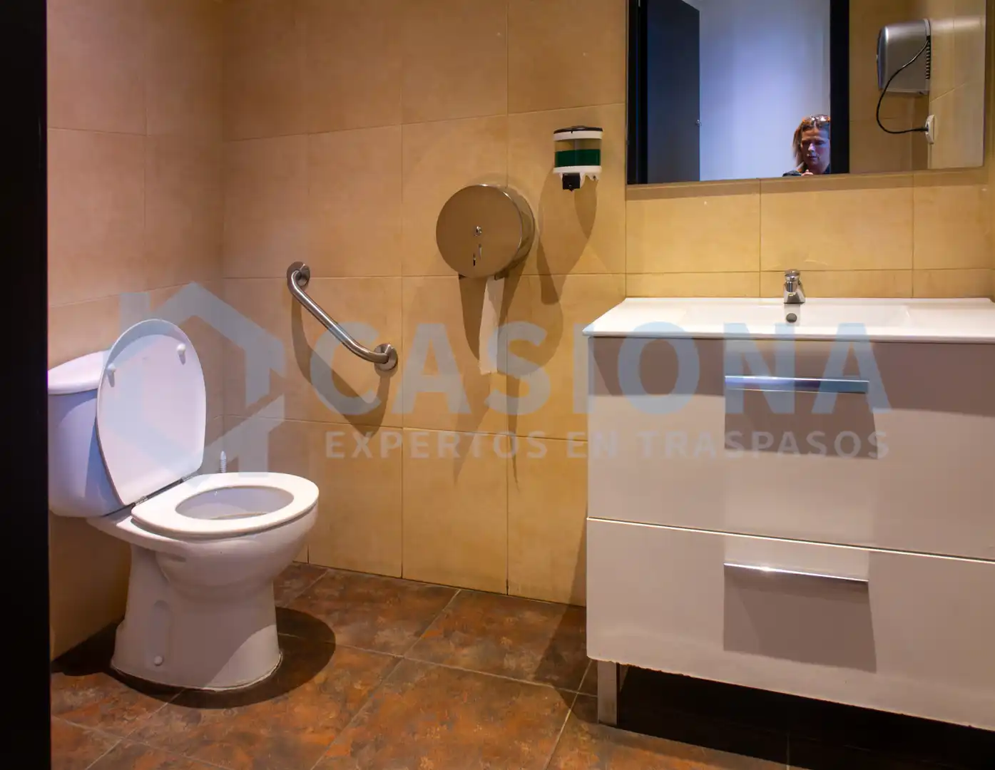 Local comercial en traspaso en Via Europa - Parc Central, imagen 9