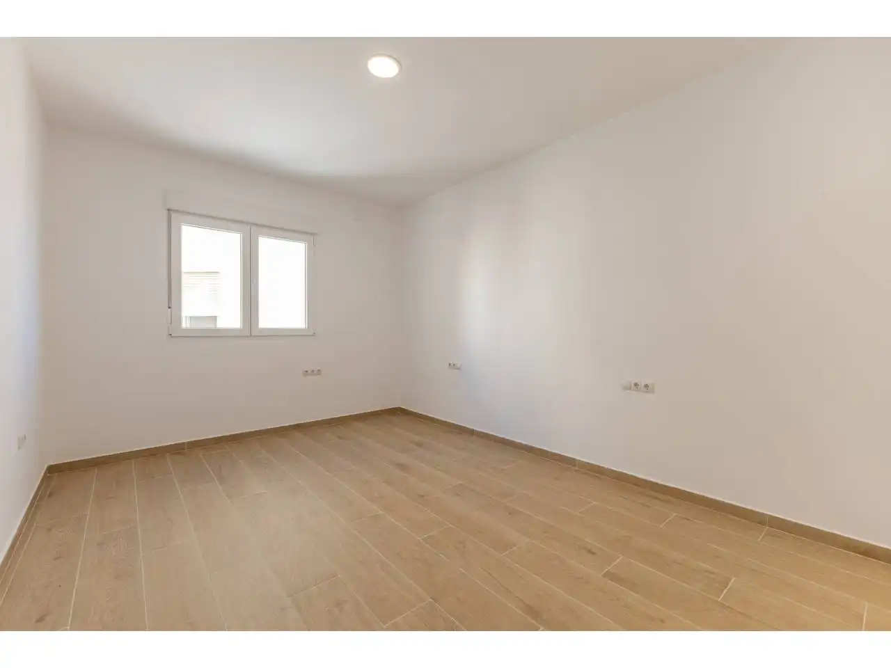 Habitación de Piso en venta en Valencia con Balcón