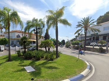 Local comercial en venda a Nueva Andalucía