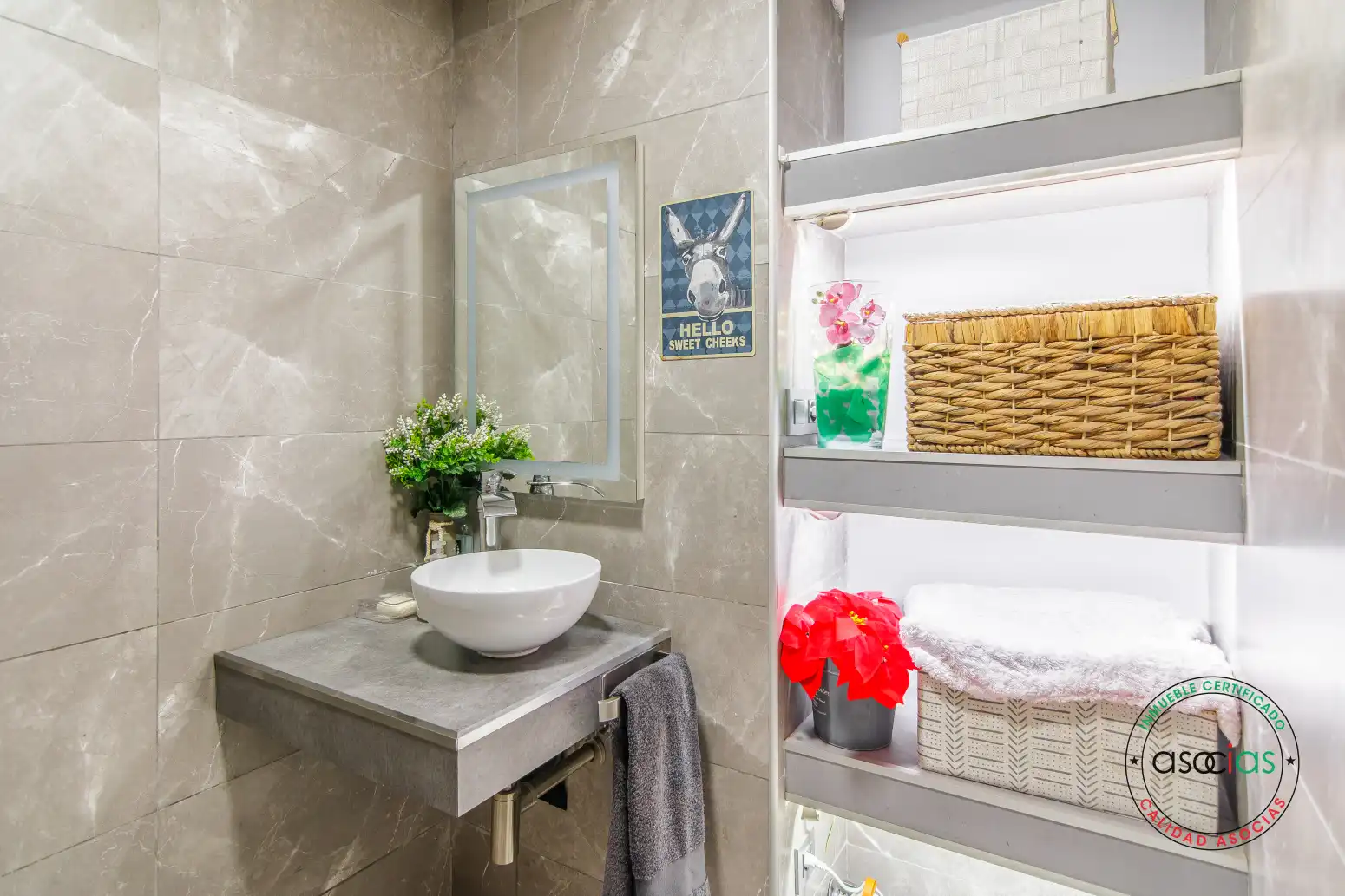 Baño de Piso en venta en Gijón  con Calefacción y Terraza