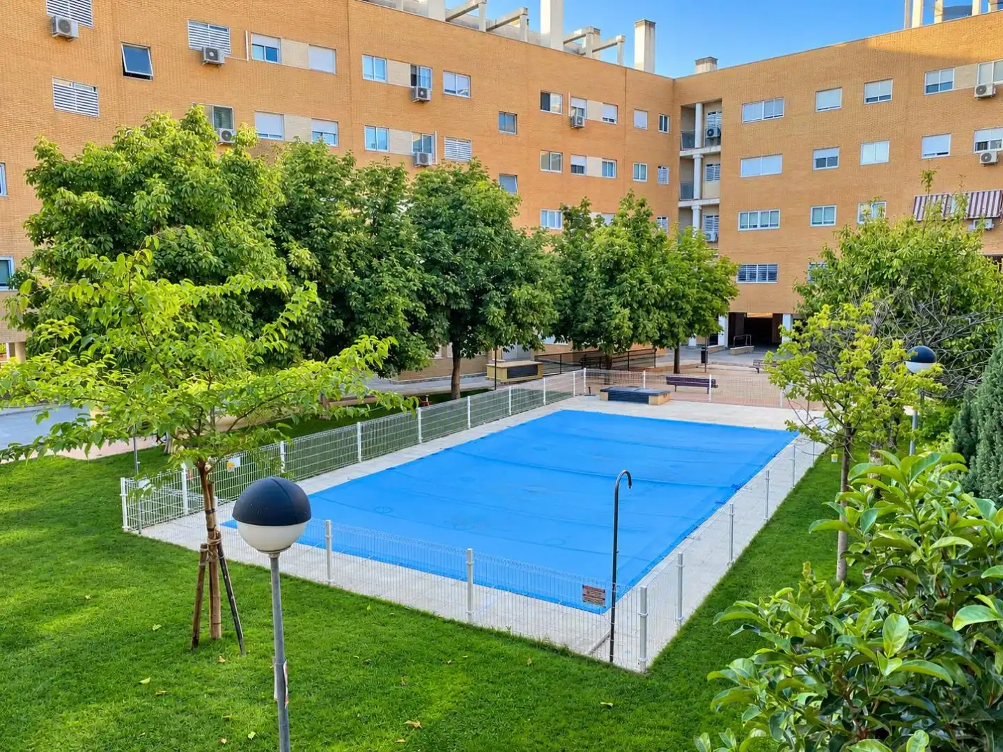 Piscina de Pis en venda en Arganda del Rey amb Aire condicionat