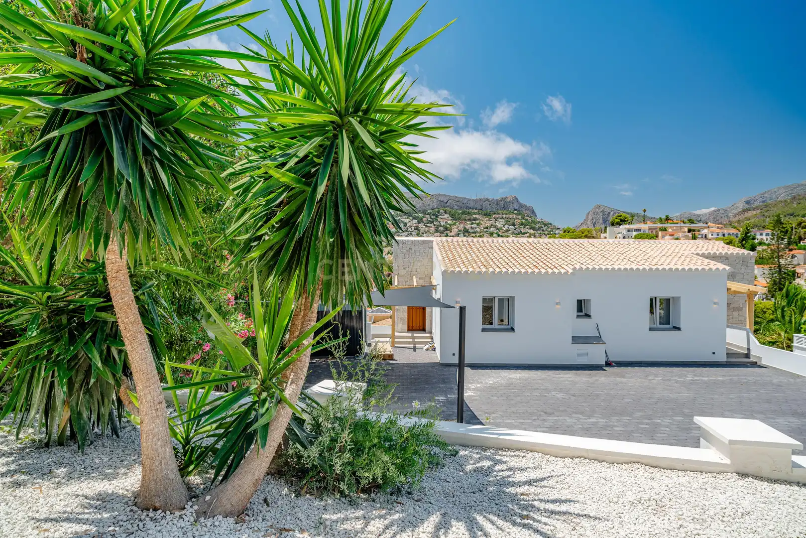 Vista exterior de Apartament en venda en Calpe / Calp amb Aire condicionat, Jardí privat i Traster
