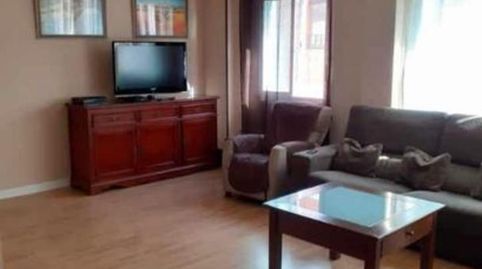 Foto 3 de Casa o chalet en venta en Miralvalle - Av. Virgen del Puerto - La Data, Plasencia