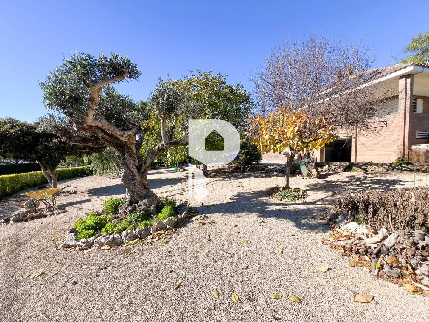 Jardín de Casa o chalet en venta en Pallejà con Aire acondicionado, Calefacción y Jardín privado