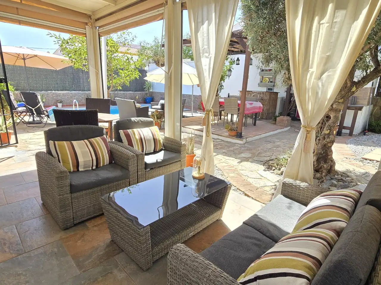 Casa con piscina en venta en Alcaucín, imagen 4