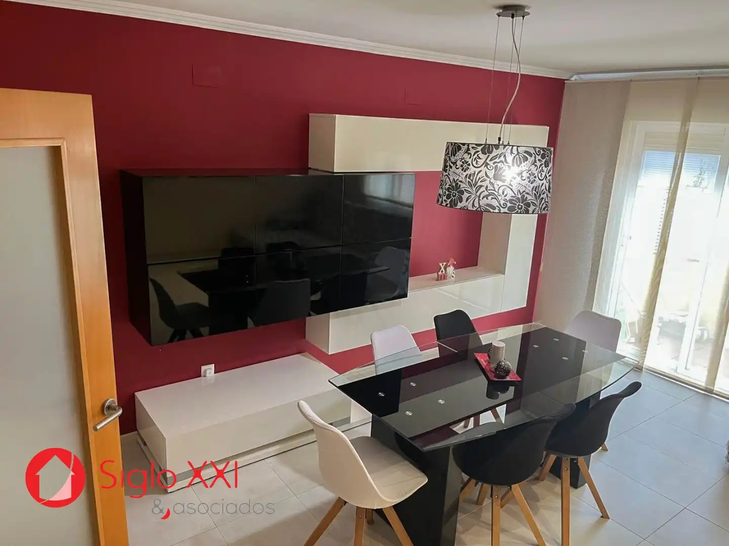 Wohnzimmer von Einfamilien-Reihenhaus zum Verkauf in Almazora / Almassora mit Klimaanlage, Heizung und Terrasse