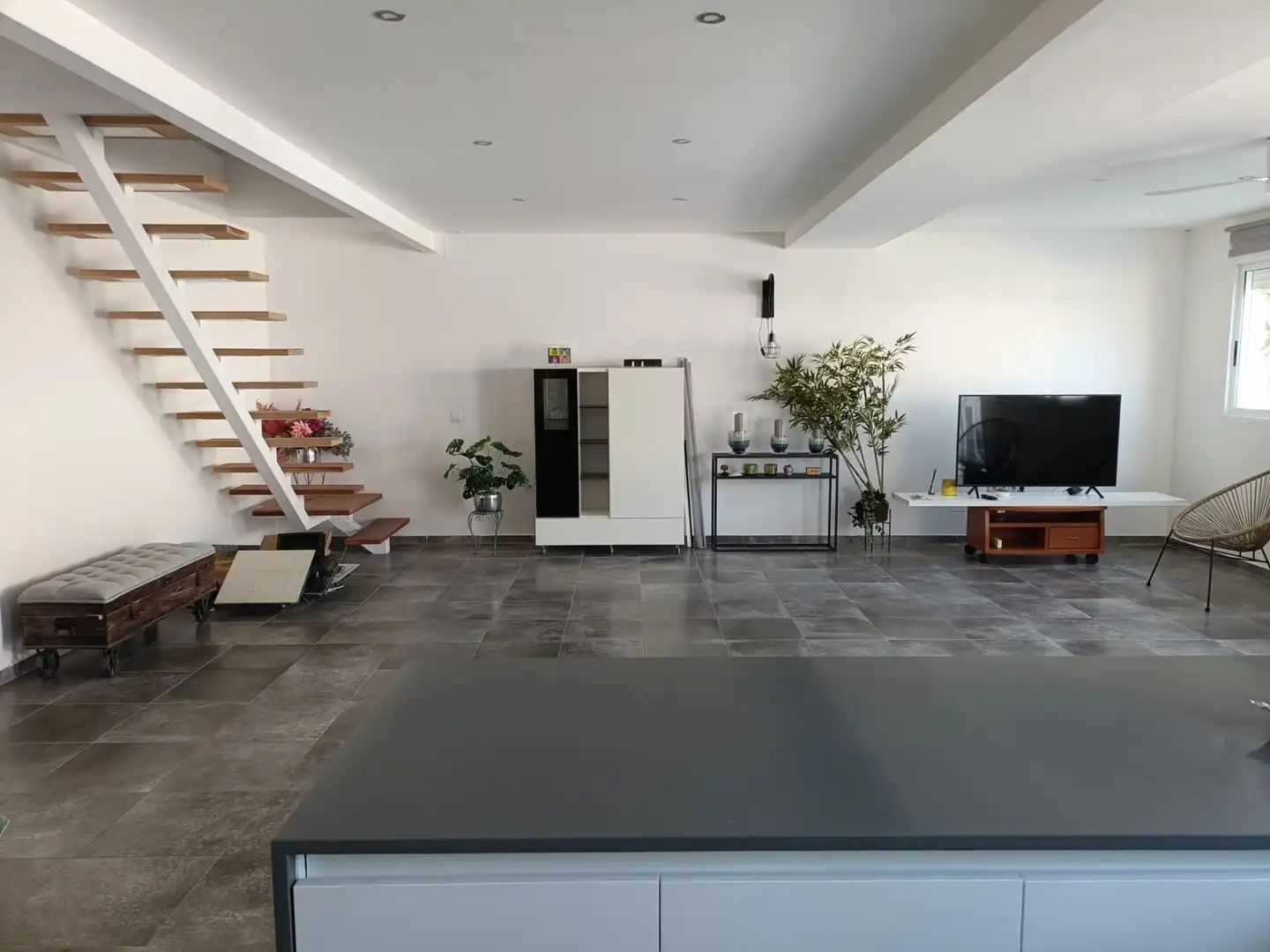 Sala d'estar de Casa adosada de lloguer en Montserrat amb Calefacció, Jardí privat i Parquet