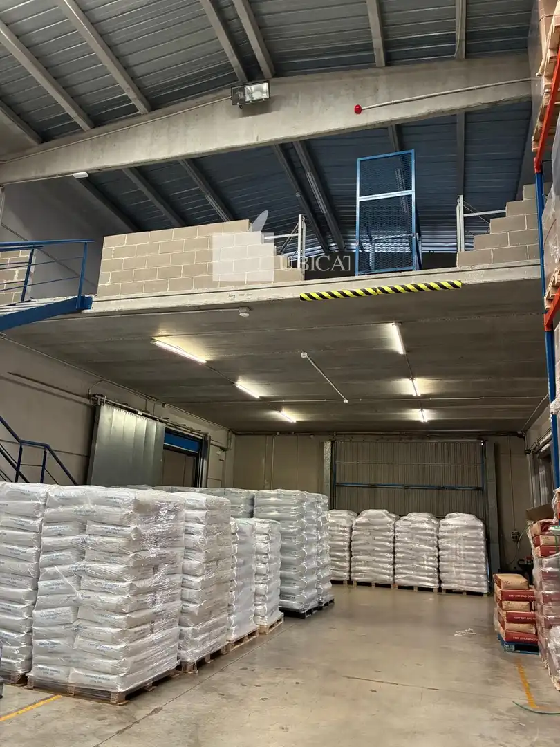 Nave industrial de alquiler en Molins de Rei
