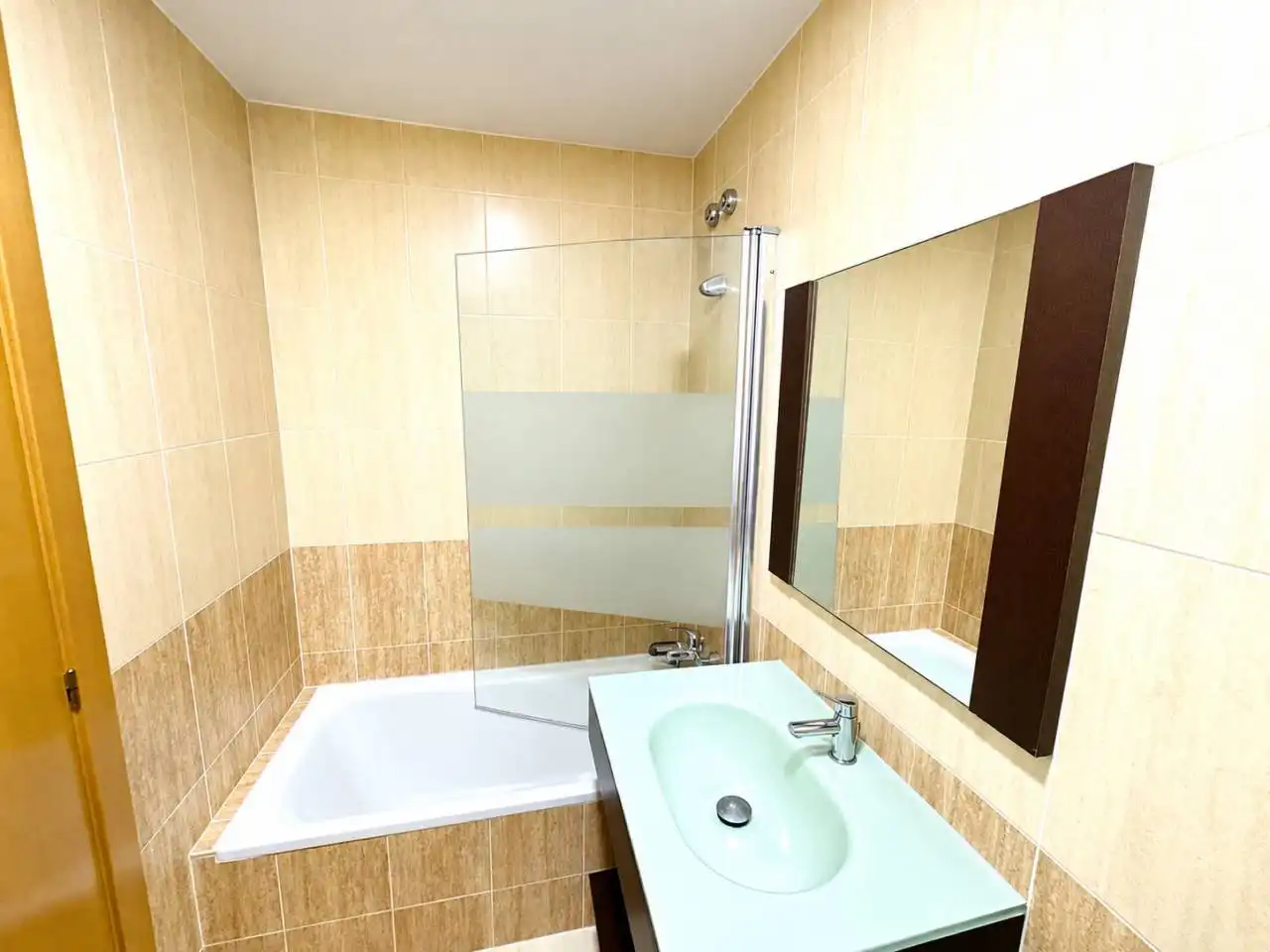 Bathroom of Flat for sale in Monforte del Cid, Alicante