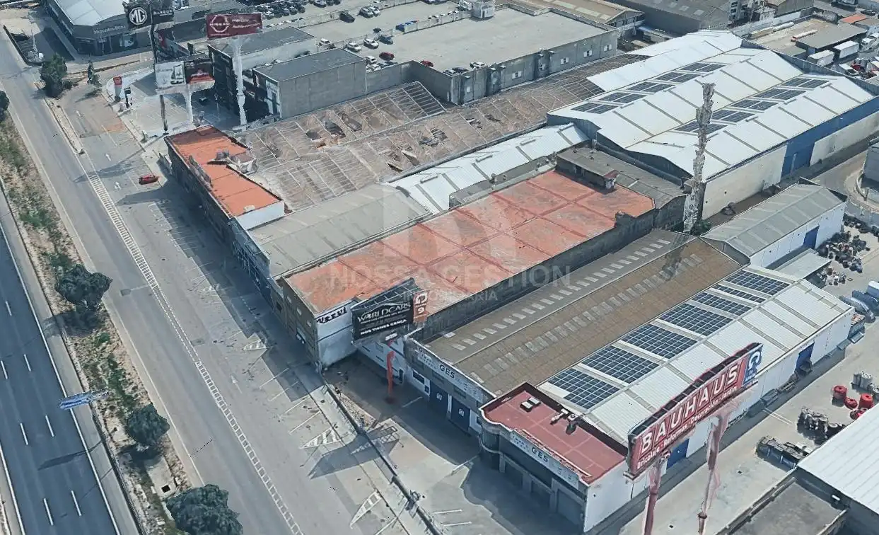 Außenansicht von Fabrikhallen zur Miete in Massanassa