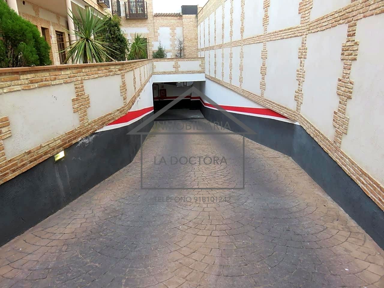 Exterior view of Garage for sale in Navalcarnero