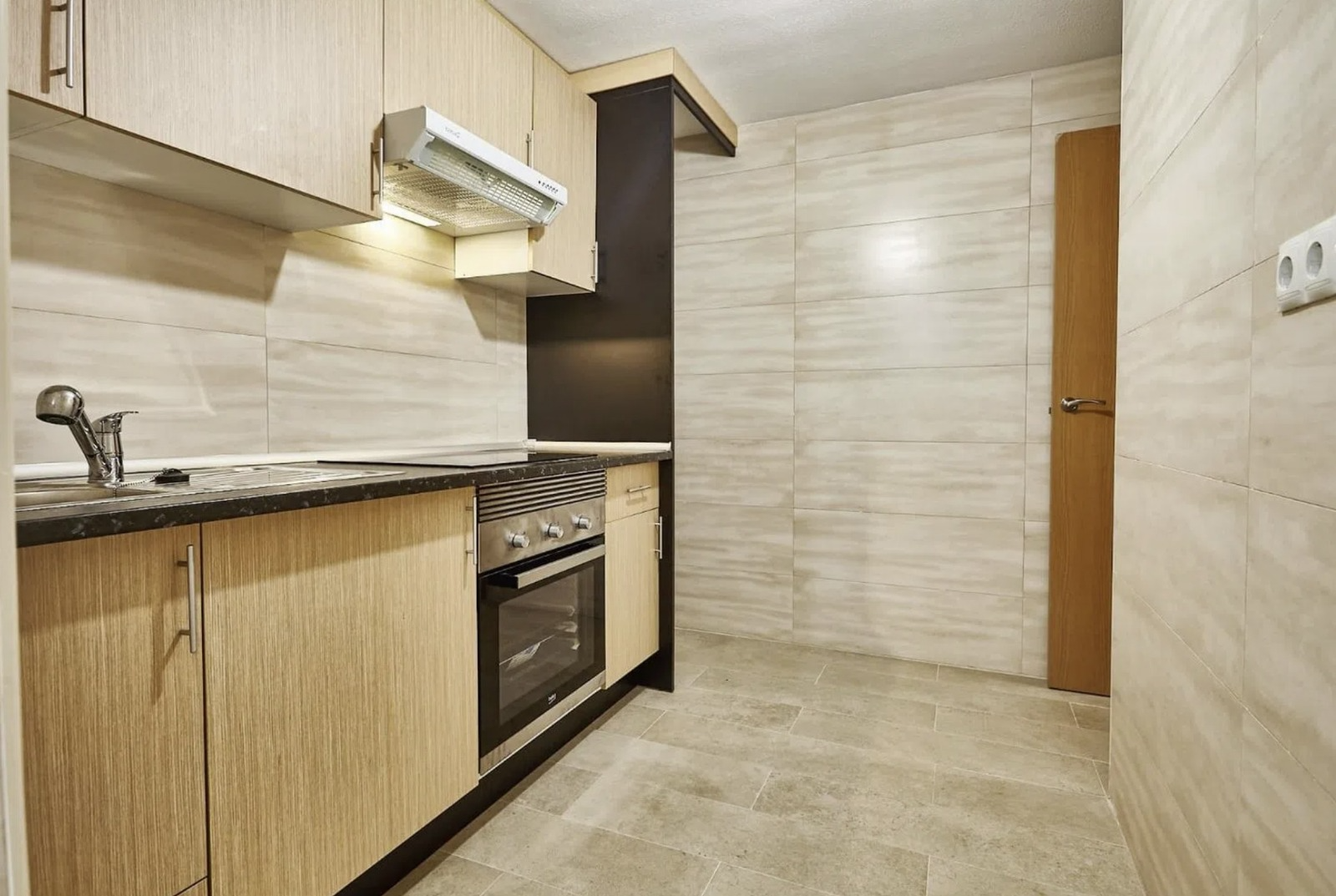 Cocina de Piso en venta en Alicante / Alacant con Aire acondicionado y Amueblado