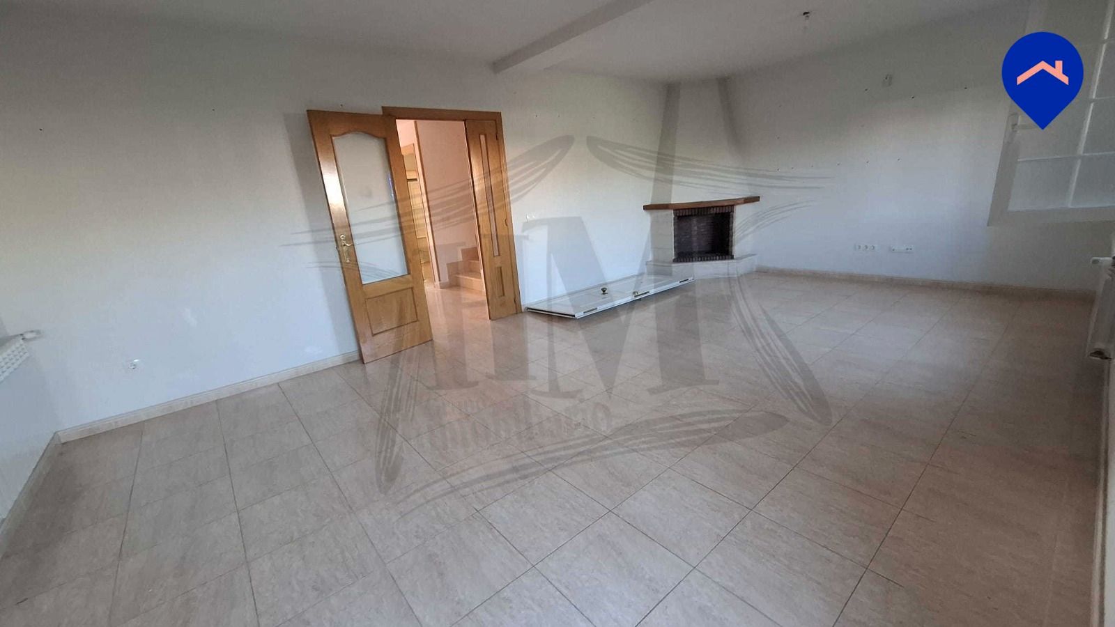 Sala d'estar de Casa adosada en venda en Carranque amb Calefacció, Jardí privat i Traster