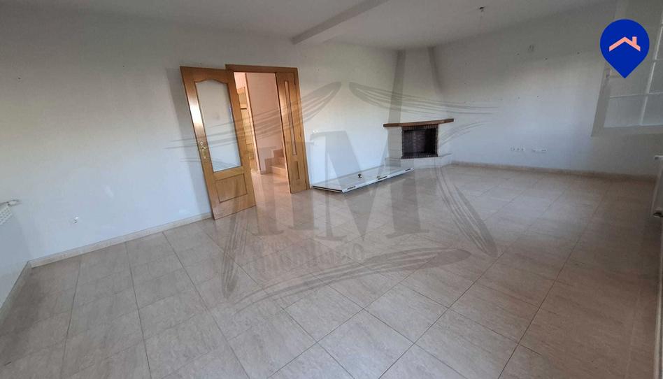 Foto 1 de Casa adosada en venda a Calle 11 de Marzo, Carranque, Toledo