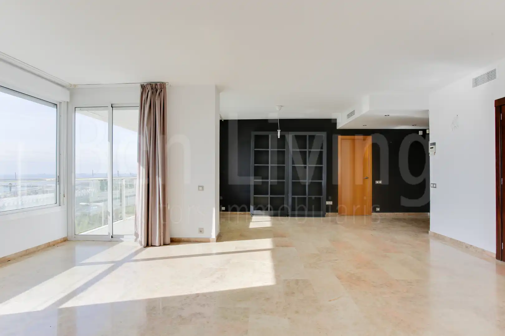 Sala de estar de Piso de alquiler en Barcelona con Aire acondicionado, Terraza y Trastero