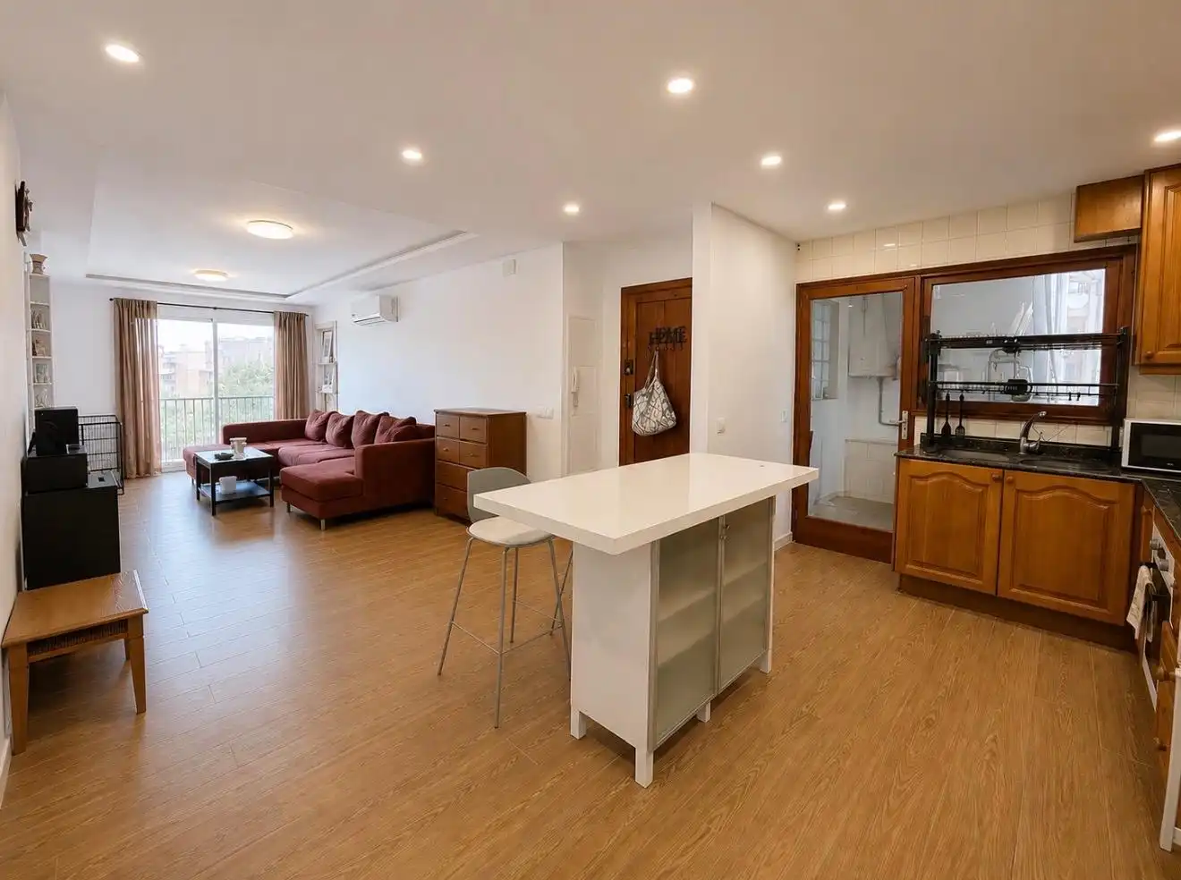 Wohnzimmer von Wohnung zum Verkauf in  Palma de Mallorca mit Parkett und Balkon