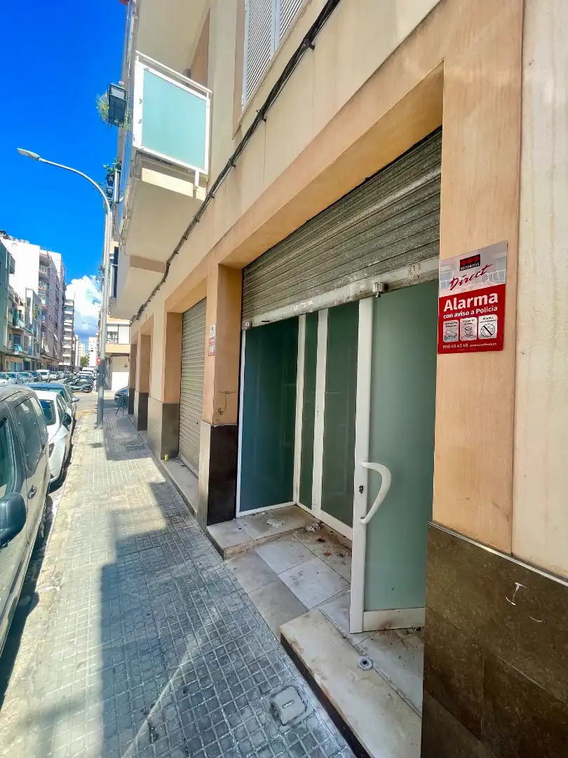 Local comercial en venda a Carrer dels Foners