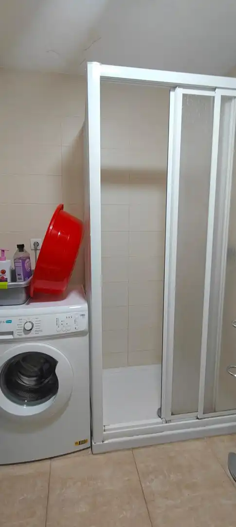 Bany de Estudi de lloguer en Granada amb Moblat