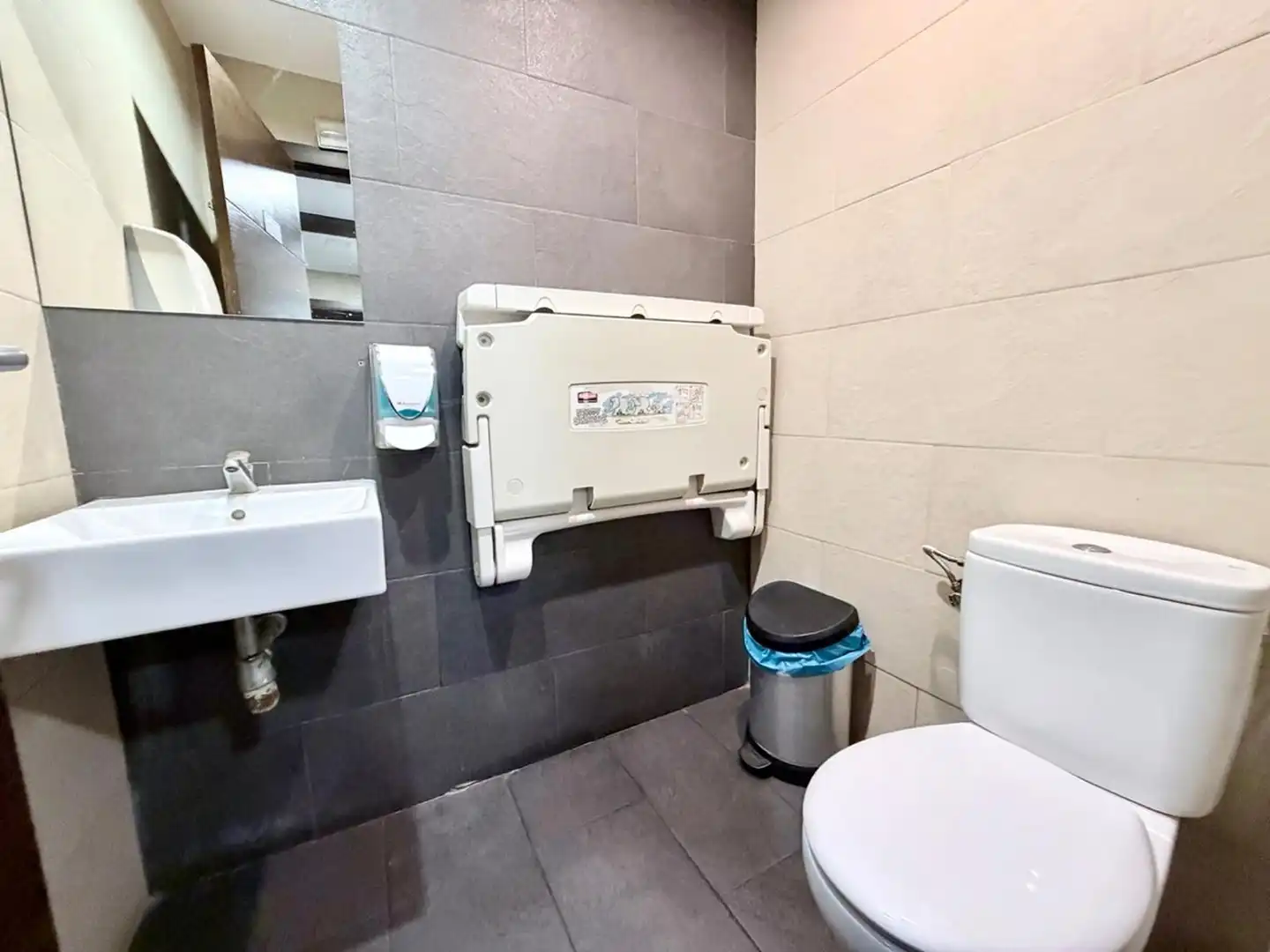 Business premises for transfer in Centre, imagen 16