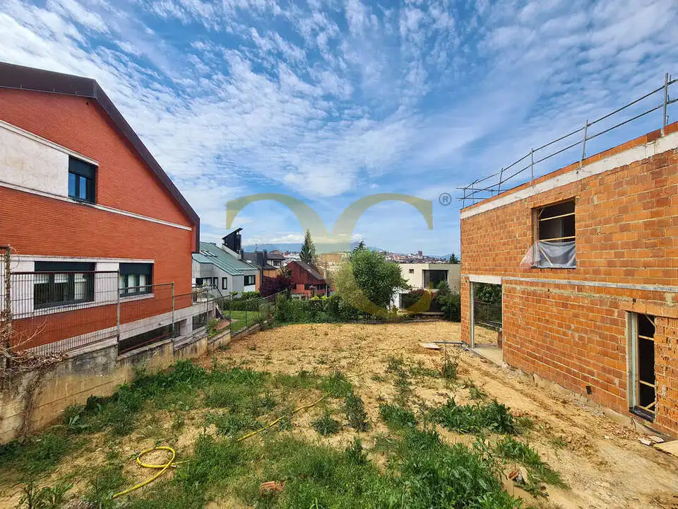 Residencial en venda en Oviedo 