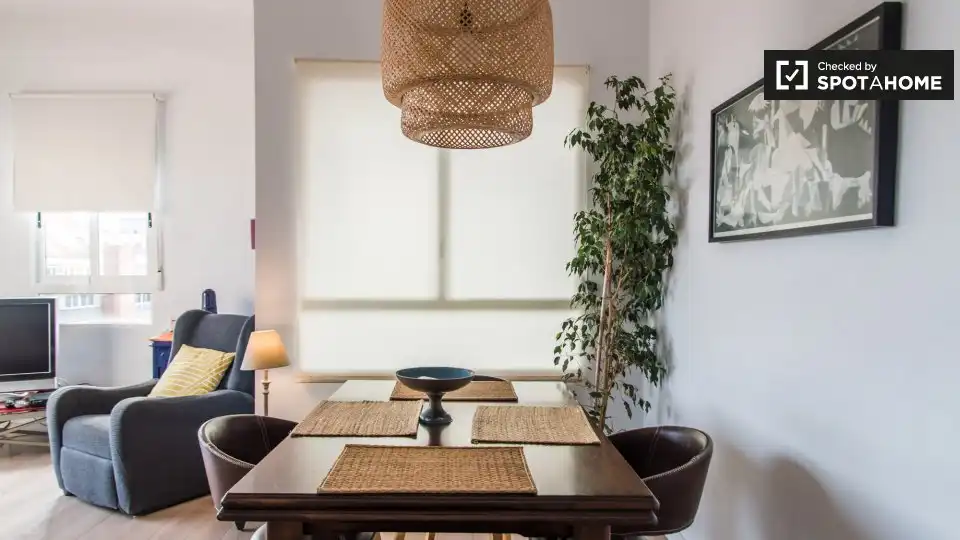 Appartamento con terrazza in affitto a Extramurs, imagen 6