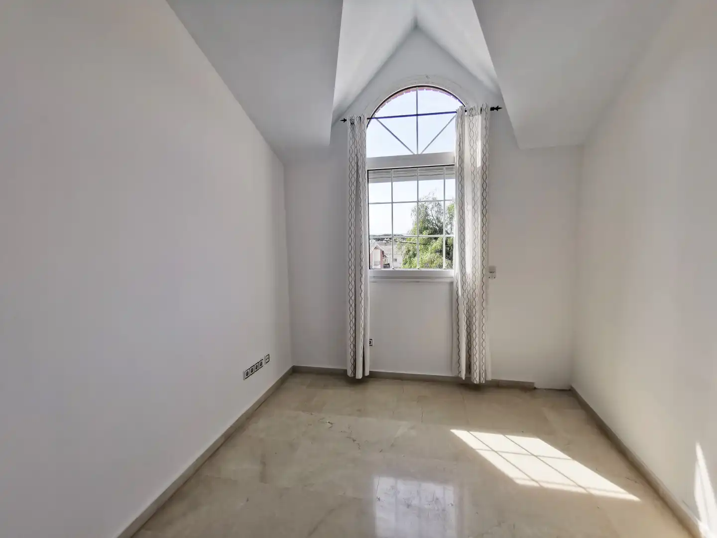Habitación de Casa o chalet en venta en Sant Vicenç de Montalt con Aire acondicionado, Calefacción y Jardín privado