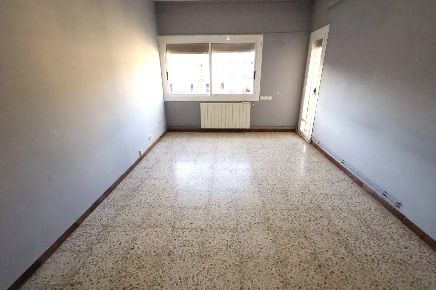 Sala d'estar de Pis en venda en  Barcelona Capital amb Calefacció i Balcó