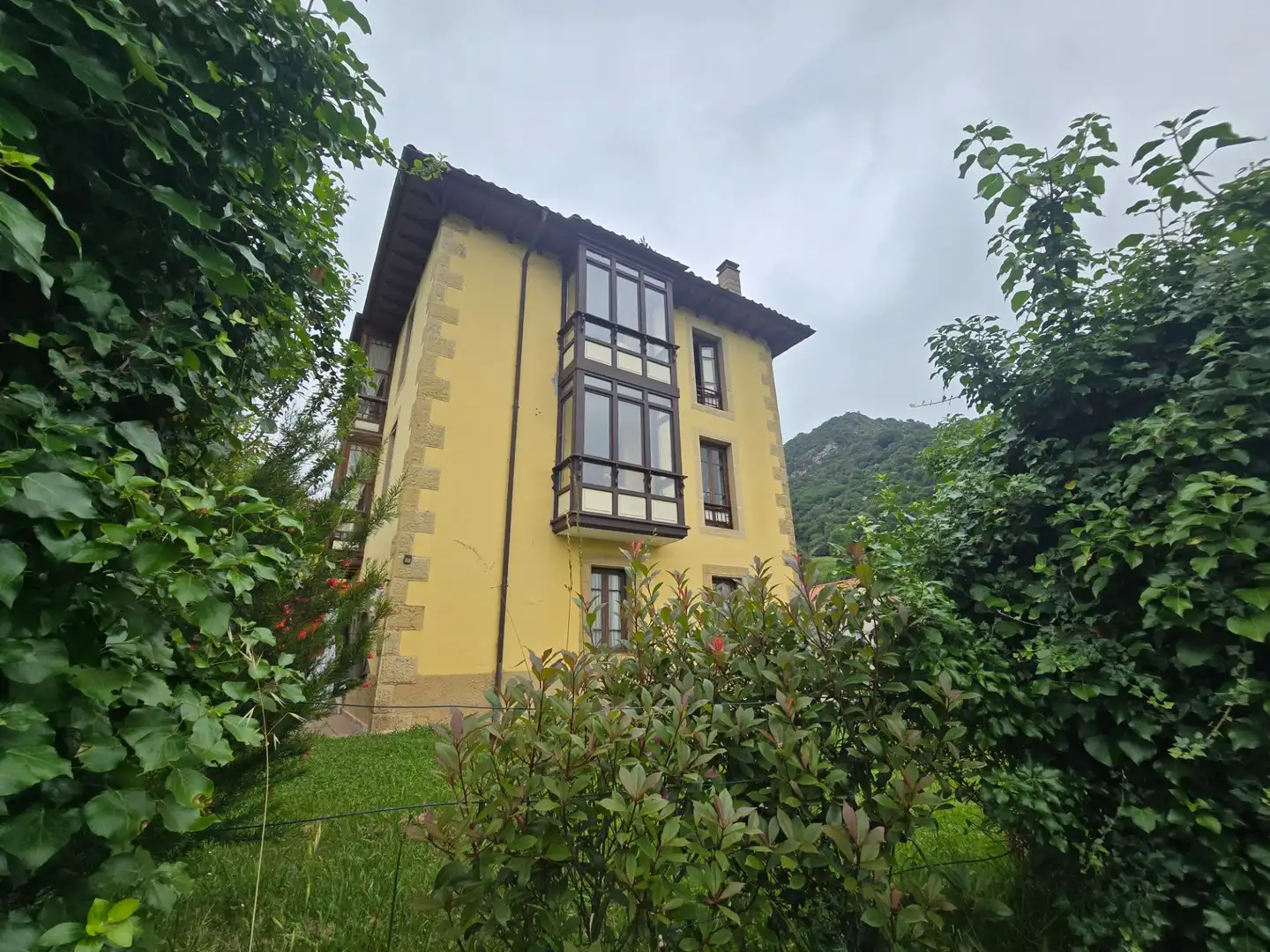 Vista exterior de Casa o chalet en venta en Peñamellera Baja con Calefacción, Jardín privado y Trastero