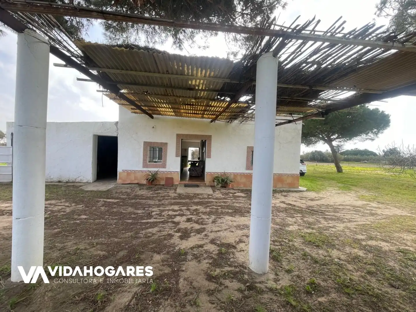 Vista exterior de Residencial en venda en Rota