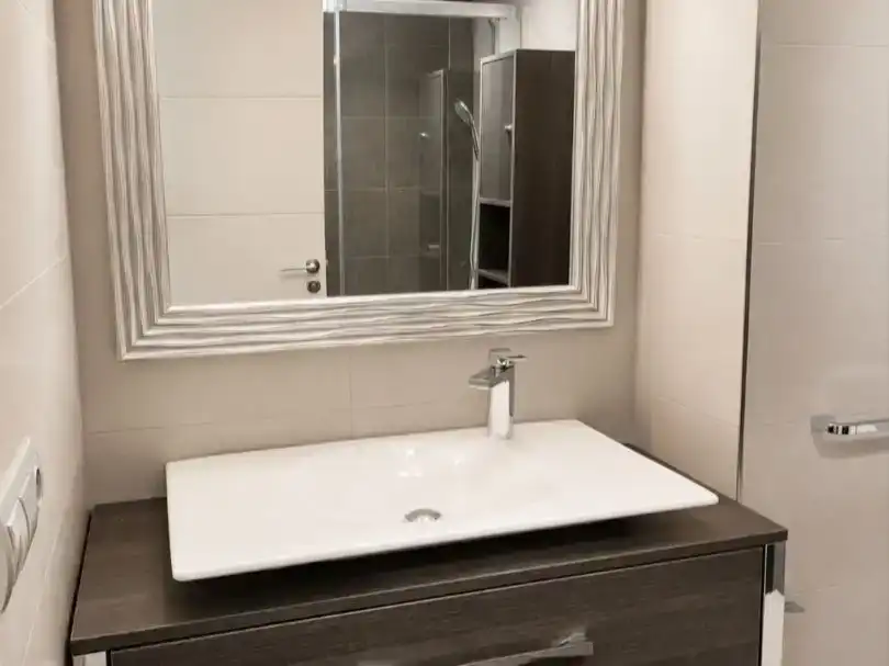 Bany de Pis en venda en Hernani amb Parquet i Moblat