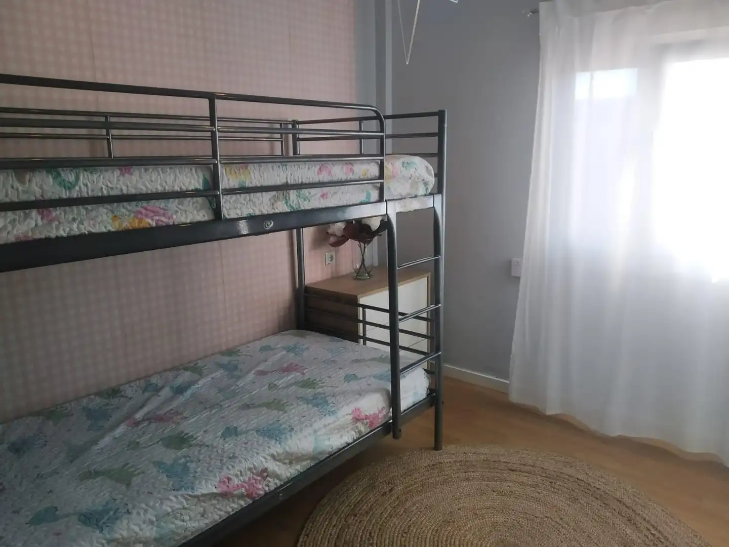 Habitación de Piso en venta en Rontegui - Pormetxeta