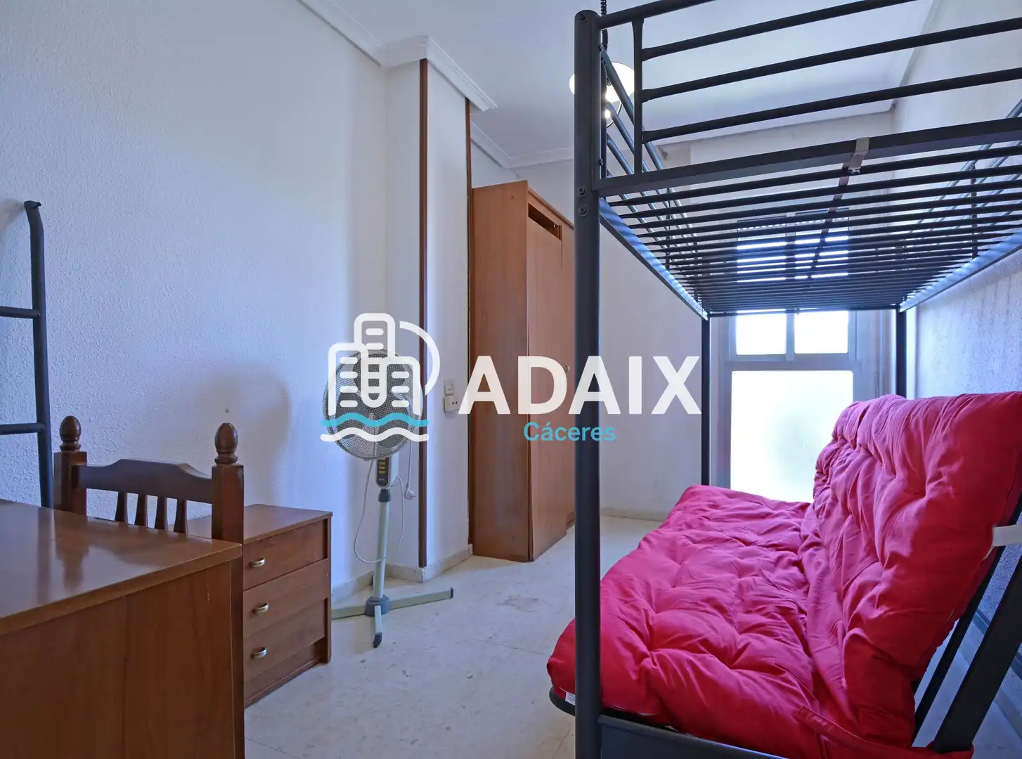 Habitación de Piso en venta en Cáceres con Aire acondicionado, Terraza y Balcón