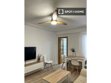 Appartamento con balcone in affitto a Moncada
