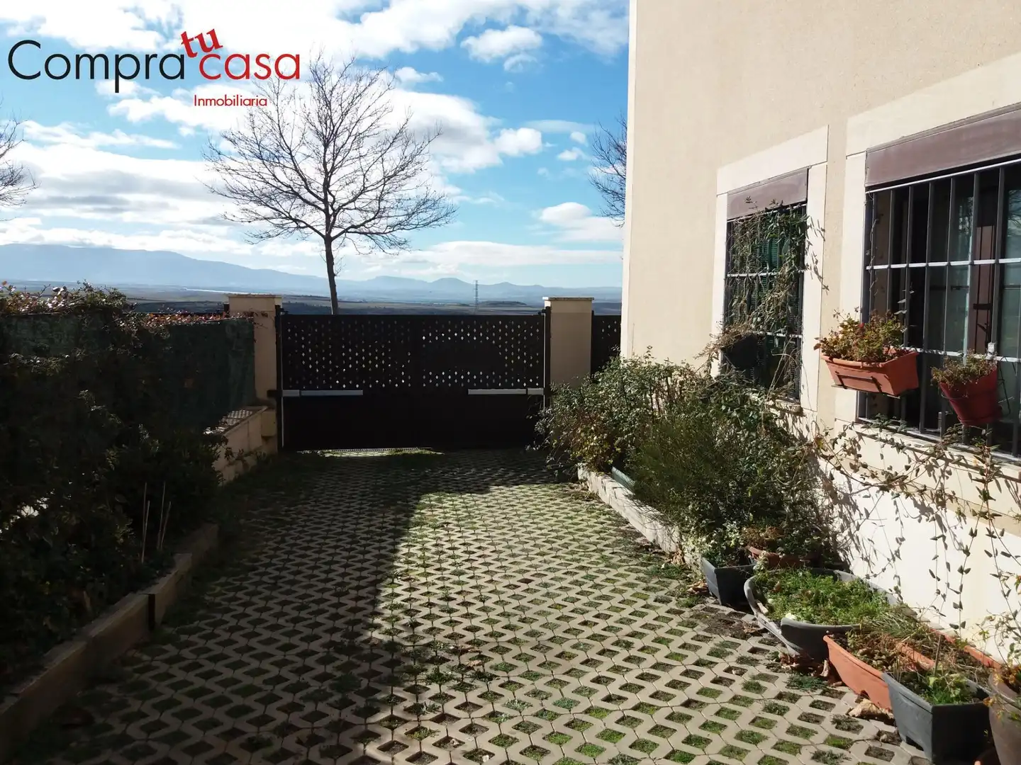 Terrassa de Casa adosada en venda en Segovia amb Calefacció, Jardí privat i Balcó